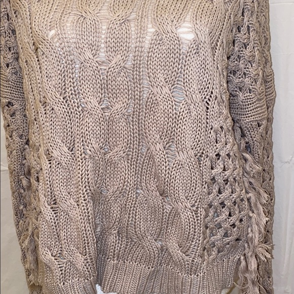 Sweater - Picture 3 of 4